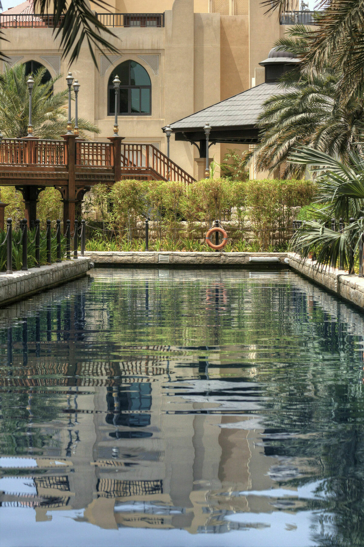 Shangri-La Hotel Apartments Qaryat Al Beri Abu Dhabi Exterior photo